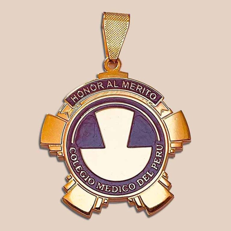 HONOR AL MÉRITO por el Colegio Médico del Perú
