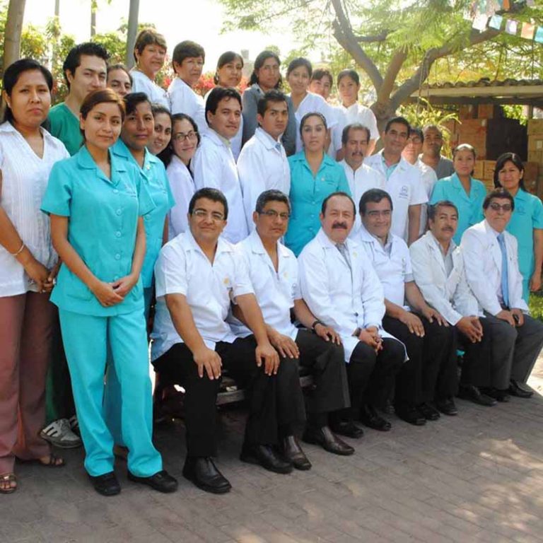 Equipo Multidisciplinario de la Unidad de Trasplante Renal HCH-MINSA